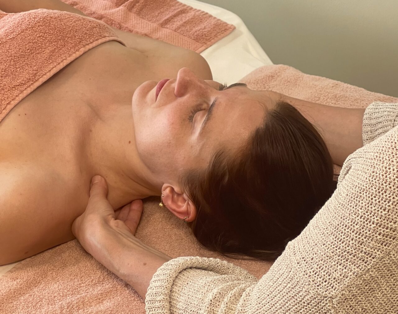 Ontspannende Chinese gezichtsmassage  